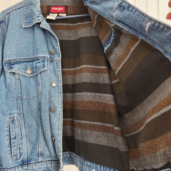 Vintage Wrangler Hero Blue 100% Cotton Denim Heavy Weight Barncore Jacket Large - Picture 5 of 8